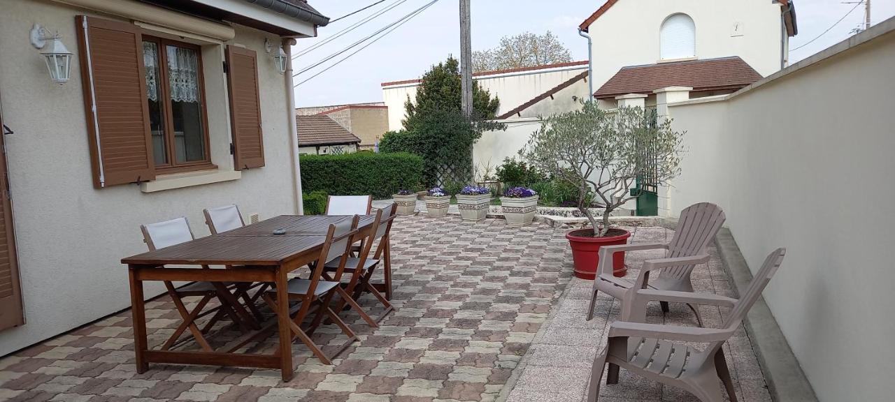 Gite Du Bel Air Festigny (Marne) Exterior foto